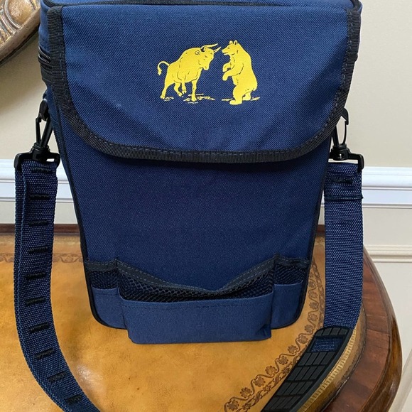 NWOT Bull Bear Wine Cheese Navy Tote - Picture 2 of 8